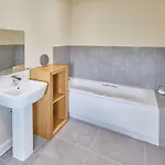 Holiday home Host & - Carlewell