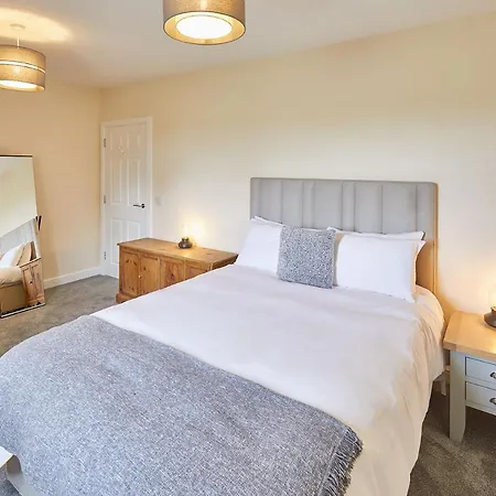 Host & - Carlewell Middlesmoor