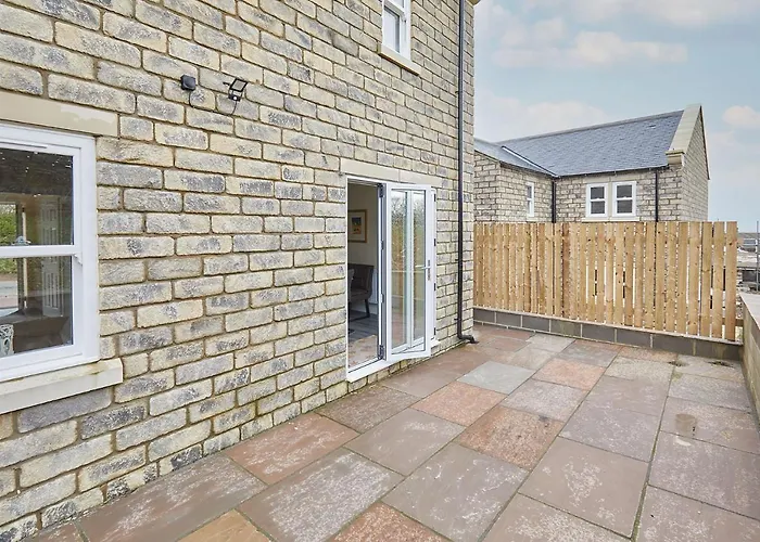 Host & - Carlewell Middlesmoor